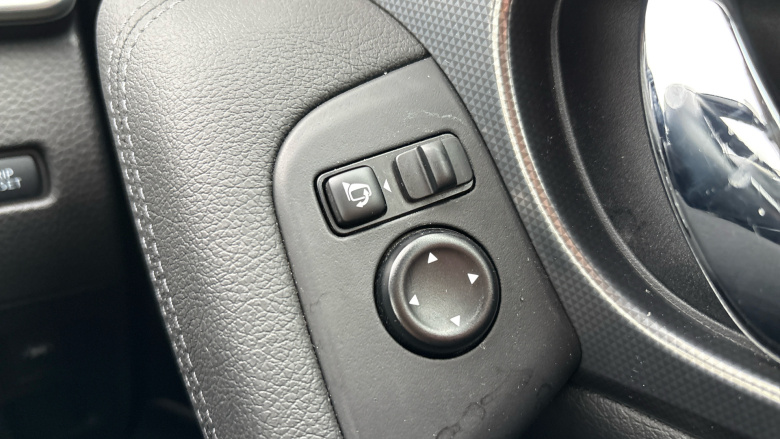 Nissan Qashqai 1.3 DiG-T Tekna 5dr Petrol Hatchback